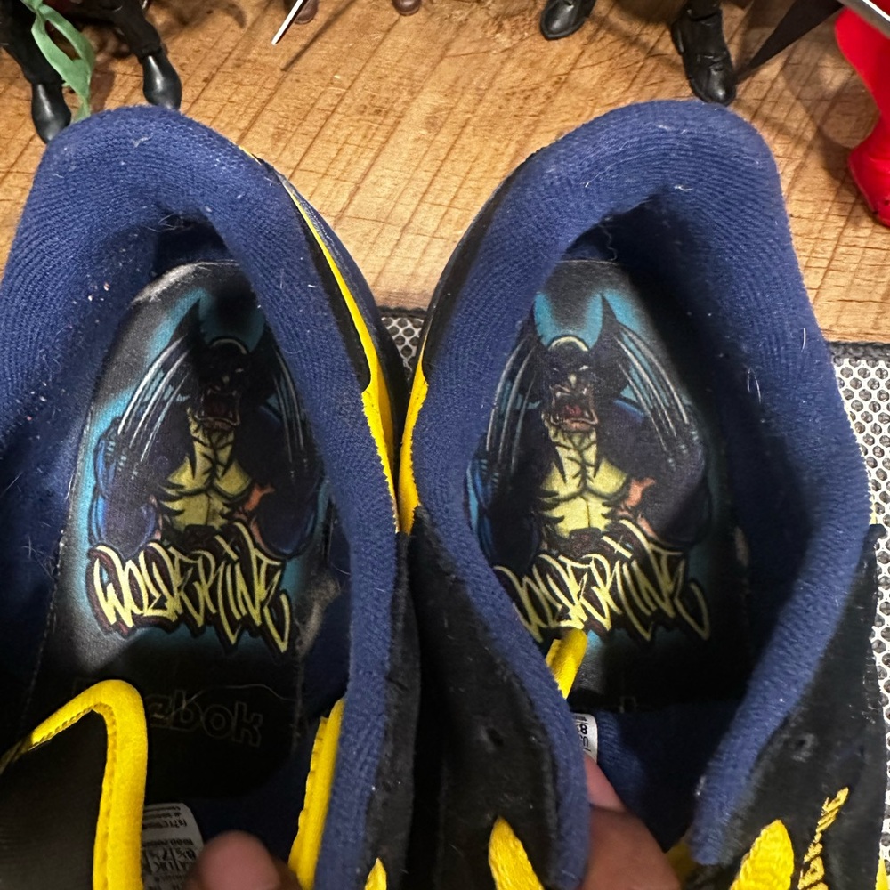Reebok Wolverine X-Men Classic Leather Sneakers Size 9 - Picture 10 of 11